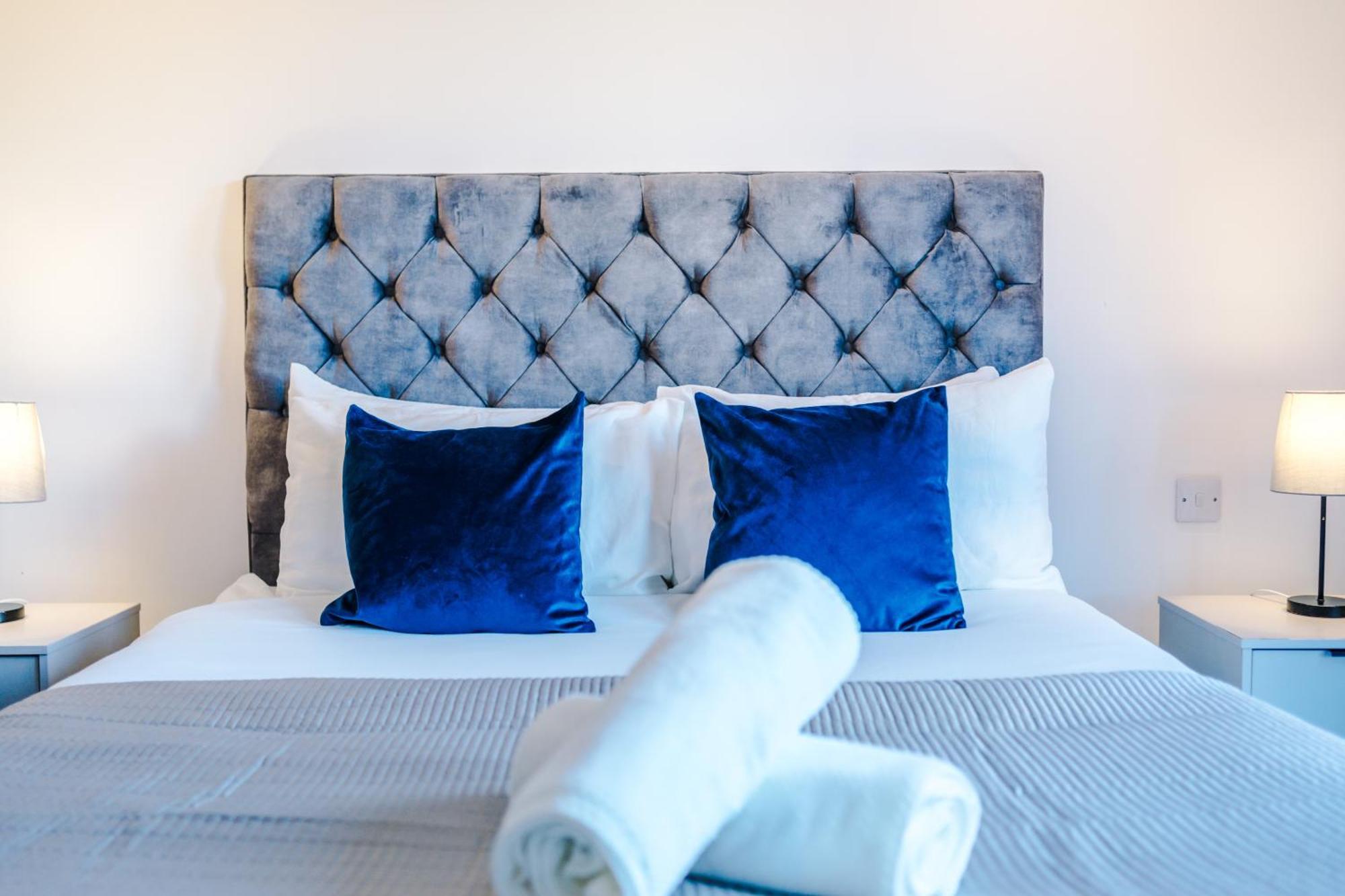 The Sterling - Free Parking, Fast Wifi, Modern, Close To Broad Street, Center Birmingham