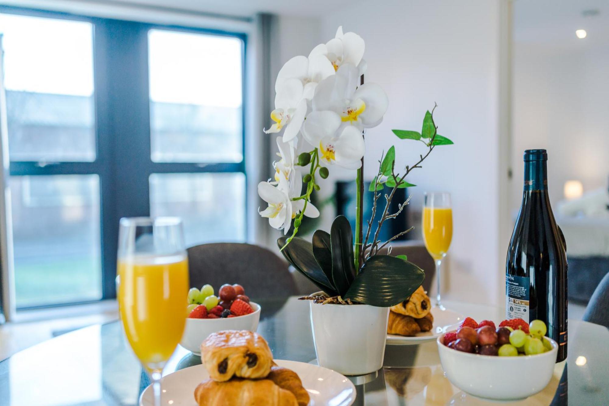 The Sterling - Free Parking, Fast Wifi, Modern, Close To Broad Street, Center * Birmingham