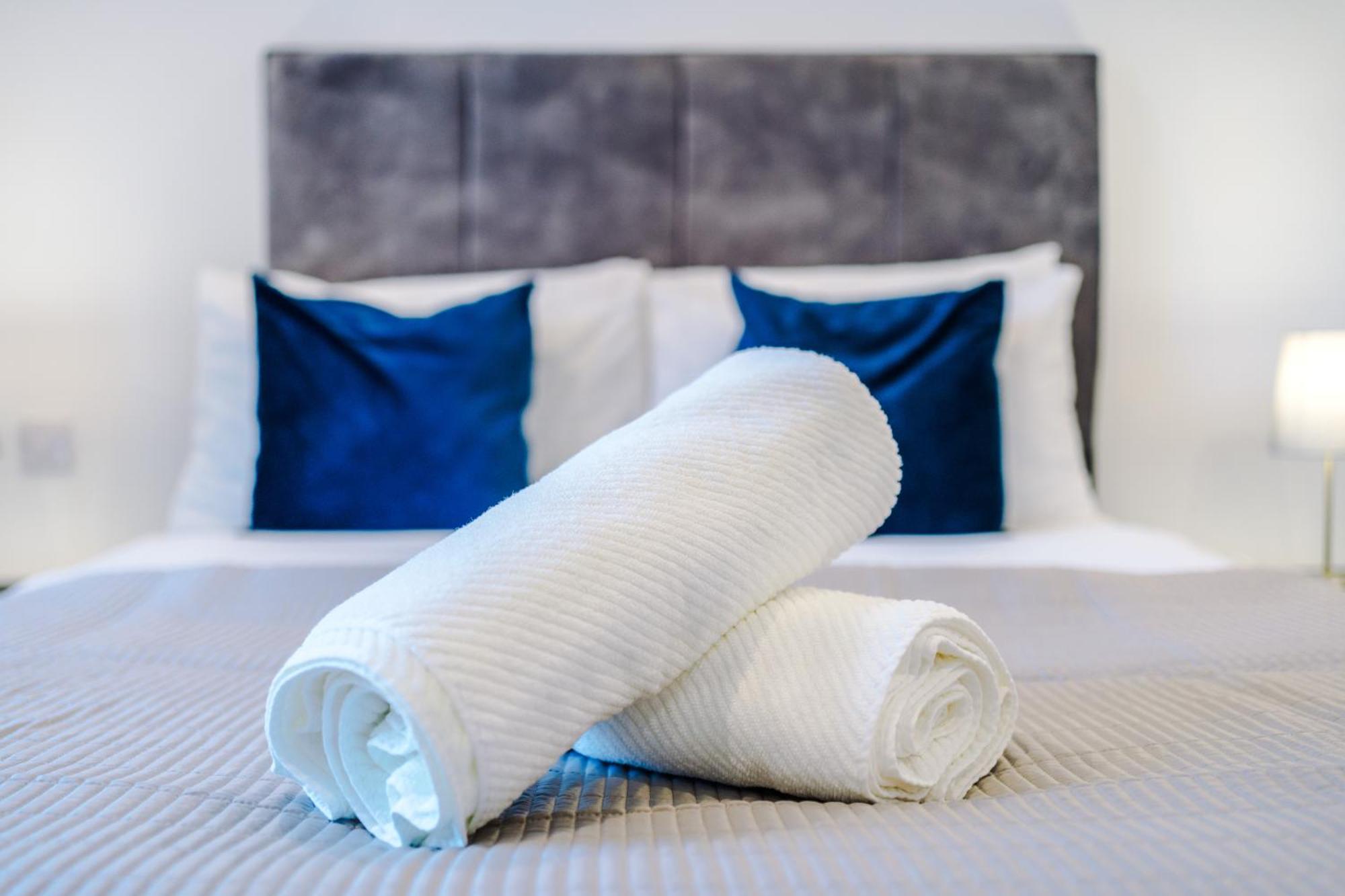 The Sterling - Free Parking, Fast Wifi, Modern, Close To Broad Street, Center