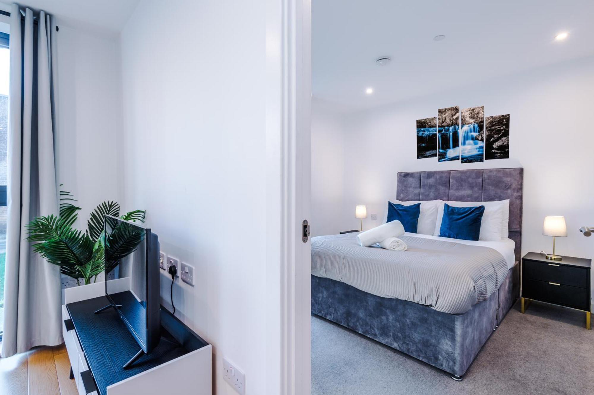 The Sterling - Free Parking, Fast Wifi, Modern, Close To Broad Street, Center Birmingham