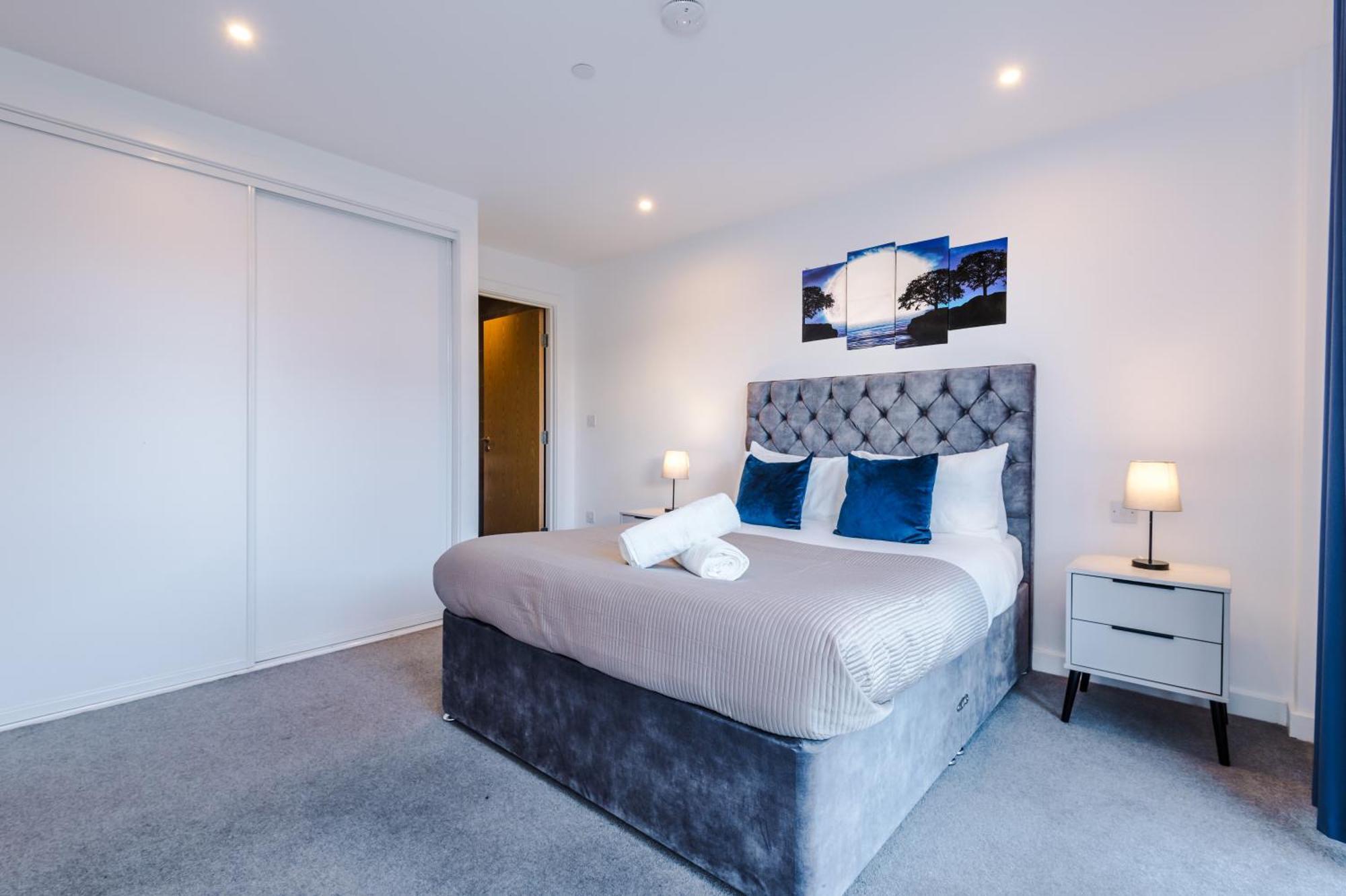 The Sterling - Free Parking, Fast Wifi, Modern, Close To Broad Street, Center Birmingham